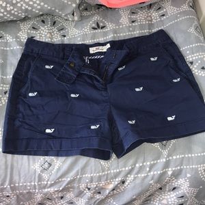 rare vineyard vines shorts!